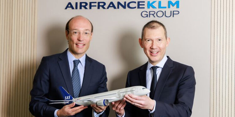 Anko van der Werff, PDG de SAS, et Benjamin Smith, DG d’Air France-KLM. © SAS