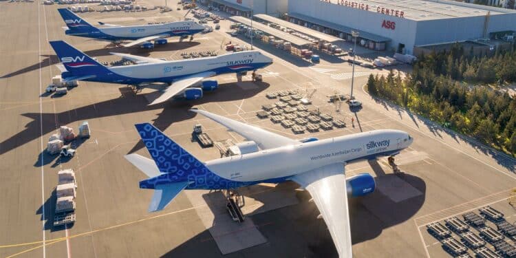 Photo © Silk Way West Airlines
