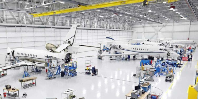 Photo © Dassault Falcon Jet