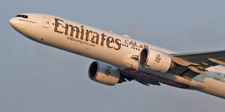 Un 777-300ER aux couleurs d'Emirates. Photo Copyright Le Journal de l'Aviation - tous droits réservés