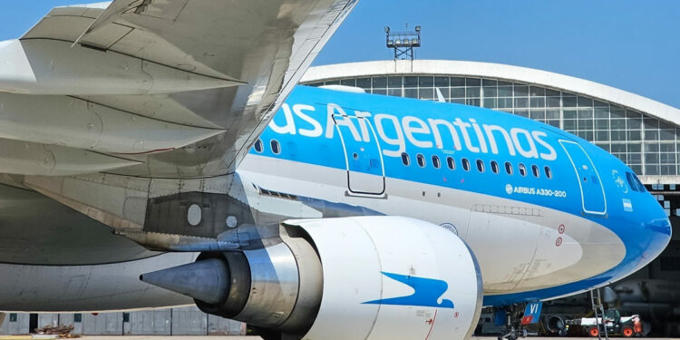 Une partie de la flotte long-courrier de la compagnie (10 Airbus A330-200) sera renouvelée avec des A330-900. Photo Copyright Aerolíneas Argentinas