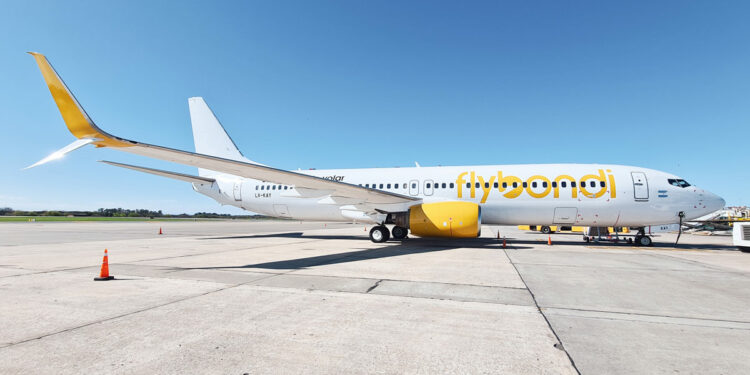 L'un des 14 Boeing 737-800 de la compagnie argentine Flybondi. Photo Copyright FlyBondi